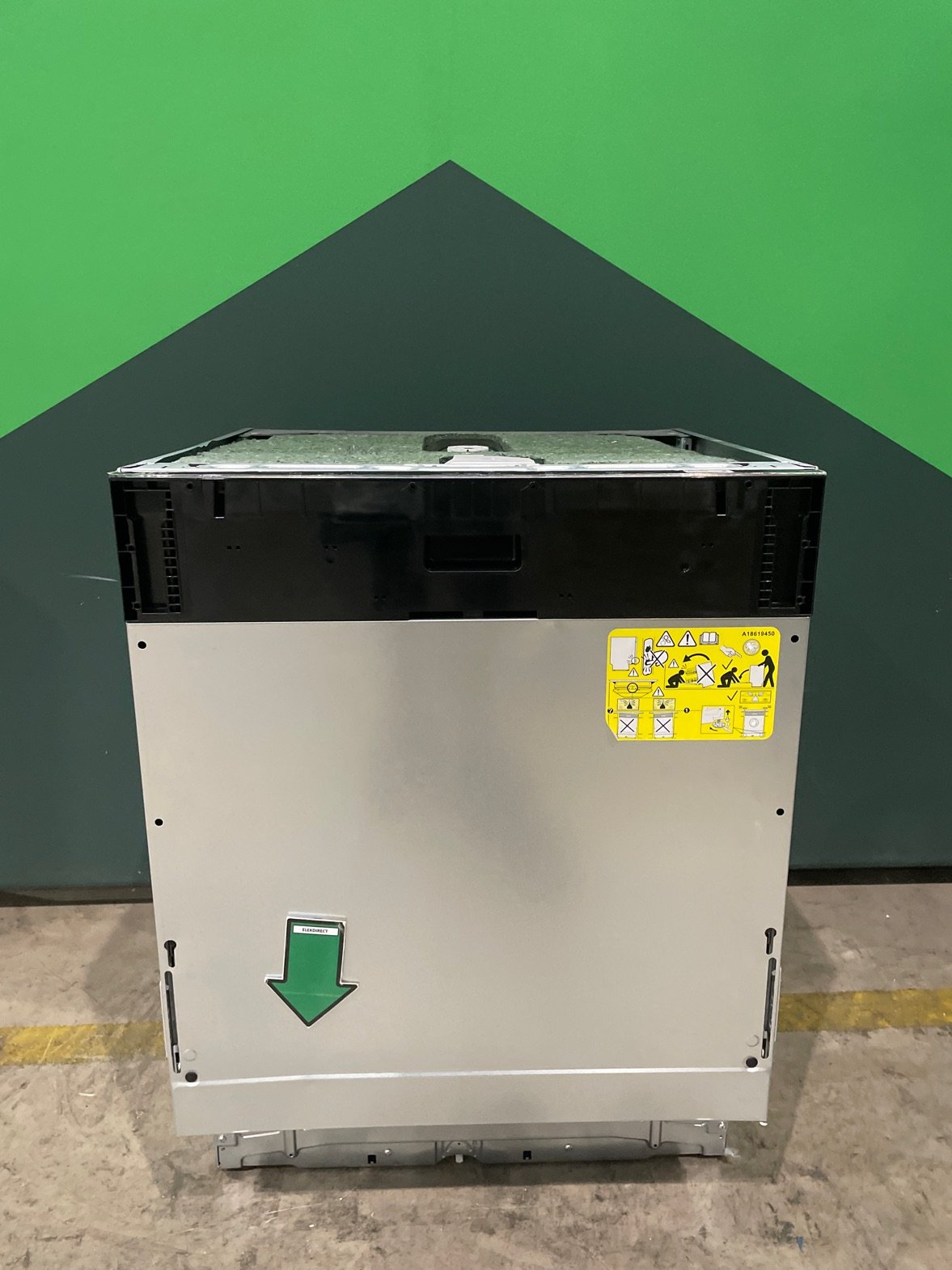 AEG AirDry FSB54907Z Integrated Full Size Dishwasher Black