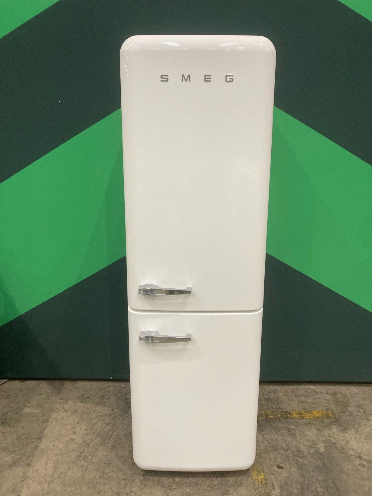 Smeg 50s Style Retro Right Hand Hinge FAB32RWH5UK 197cm 60/40 No