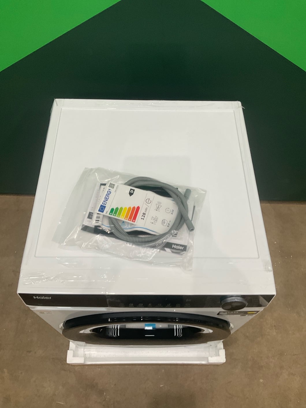 2fLists2fPictures2fAttachments2f204132f8875141D-2581-4B6A-B68B-0EA619B2C689