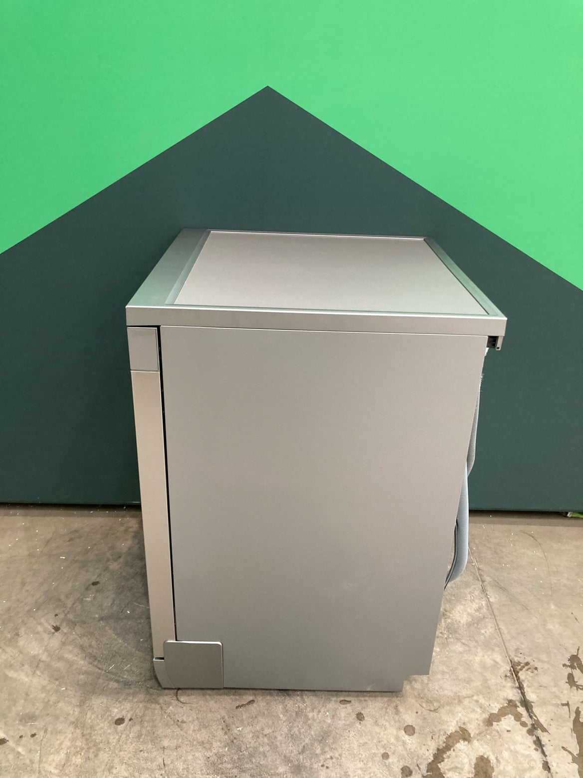 AA33C252-7D8D-4423-B257-8DDFB2D029F9