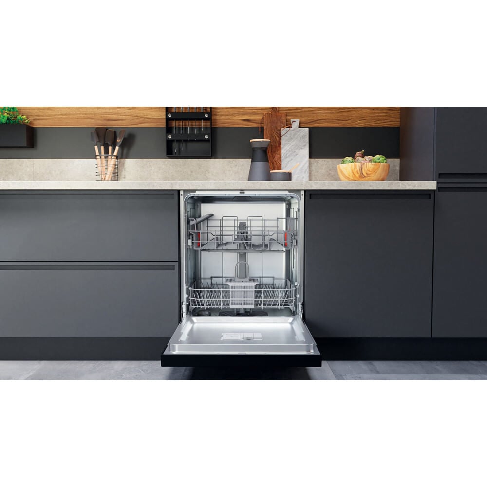 Hotpoint H3BL626BUK Semi Integrated Full Size Dishwasher – Black Control Panel with Fixed Door Hinge Kit – E Rated #410246