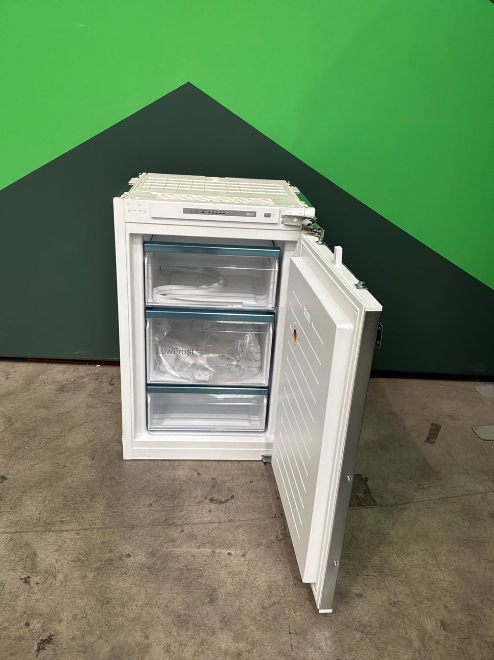 2fLists2fPictures2fAttachments2f330062fB4A0C586-C31F-4390-BFAB-293E4115A2EA